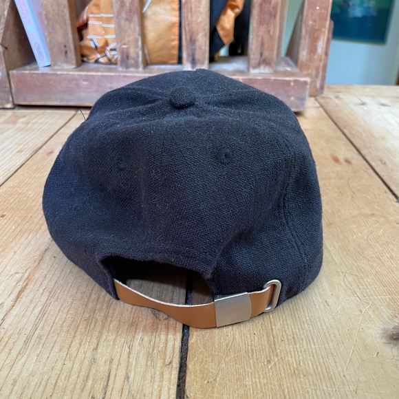 B Fresh Strapback - Picture 2 of 3